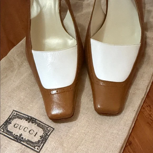 Gucci Two-Tone Brown and White Leather Slingback Heels - Picture 2 of 7